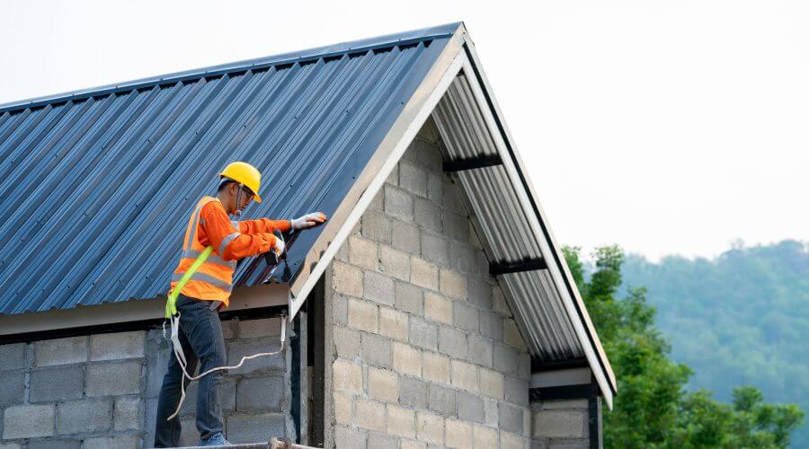 Expert Emergency Roof Repairs services in Fort Mohave, AZ